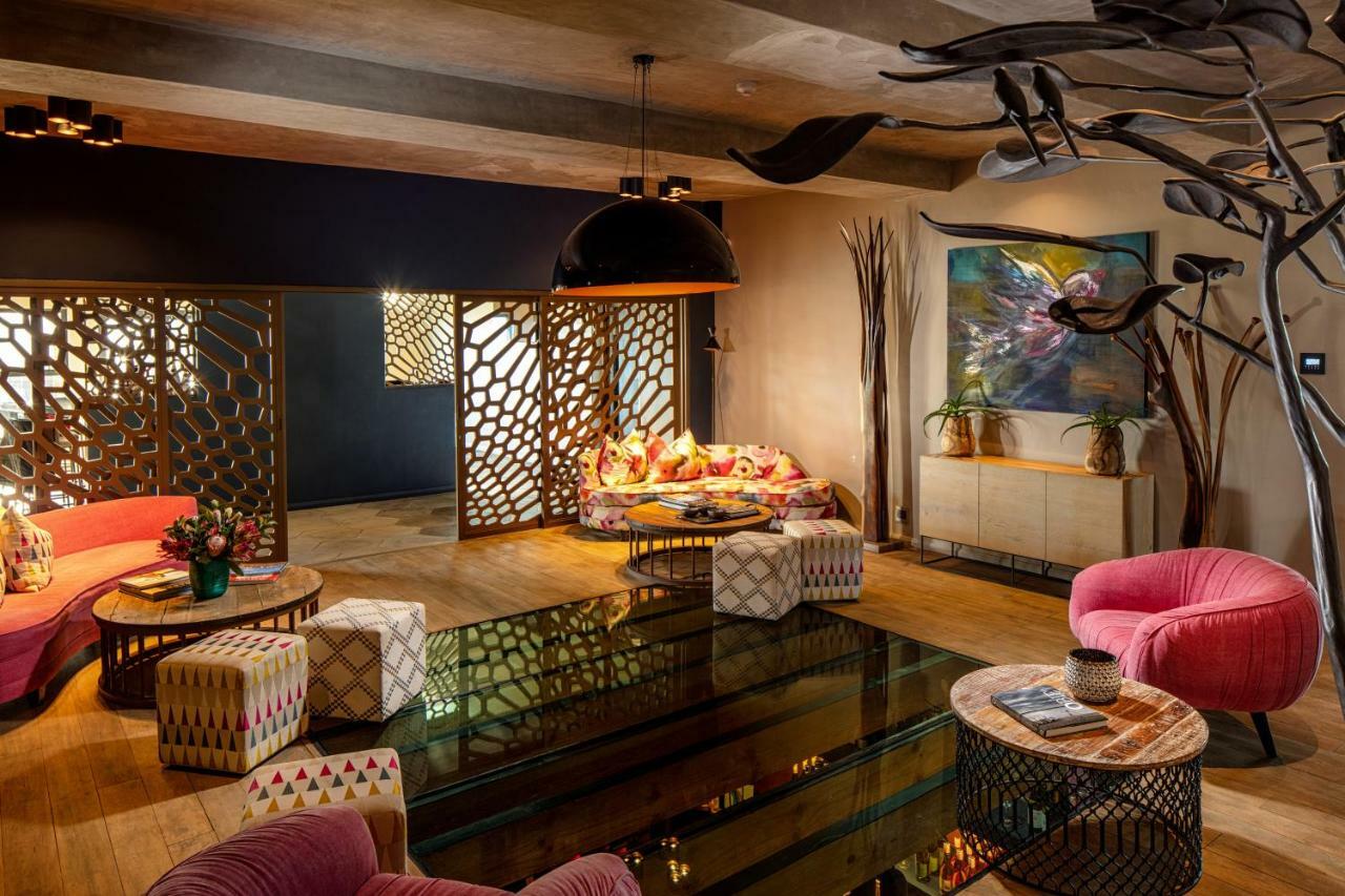 فندق بوتيك سكاي فيلا بليتنبيرغ باي المظهر الخارجي الصورة The interior of the restaurant