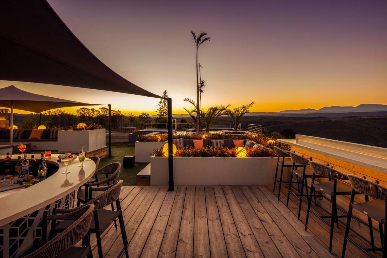 فندق بوتيك سكاي فيلا بليتنبيرغ باي المظهر الخارجي الصورة The rooftop bar at the Hotel